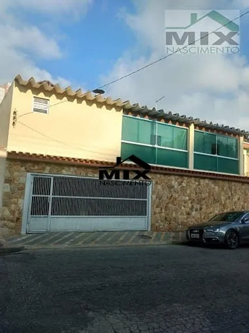 Foto 1 de Casa de Condomínio com 3 Quartos à venda, 210m² em Vila Floresta, Santo André
