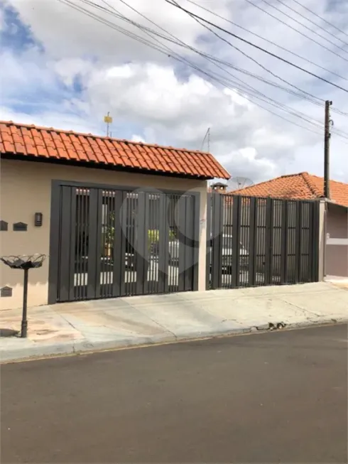 Foto 1 de Casa com 2 Quartos à venda, 140m² em Residencial Itamarati, São Carlos