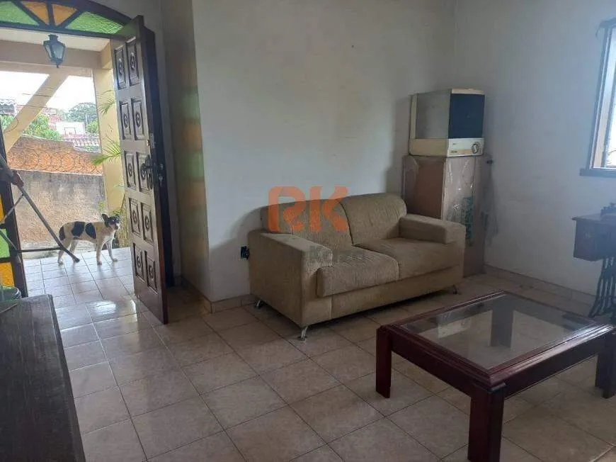 Foto 1 de Casa com 3 Quartos à venda, 360m² em Santa Terezinha, Belo Horizonte