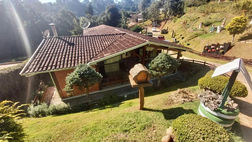 Foto 1 de Casa com 4 Quartos à venda, 2100m² em Centro, Campos do Jordão