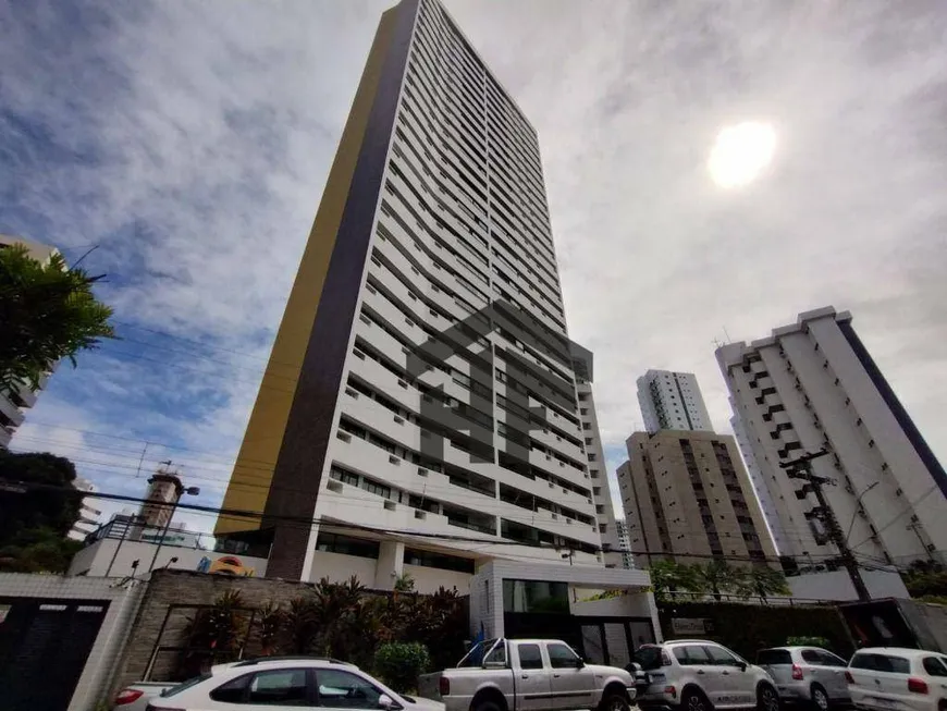 Foto 1 de Apartamento com 4 Quartos à venda, 157m² em Madalena, Recife