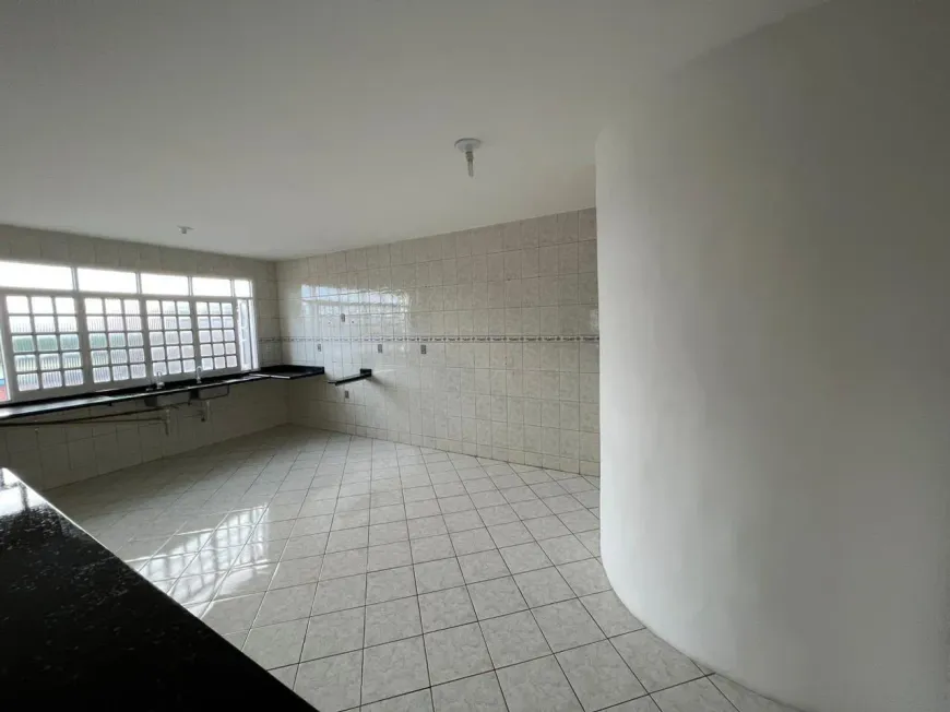 Foto 1 de Apartamento com 2 Quartos para alugar, 100m² em Recreio Ipitanga, Lauro de Freitas