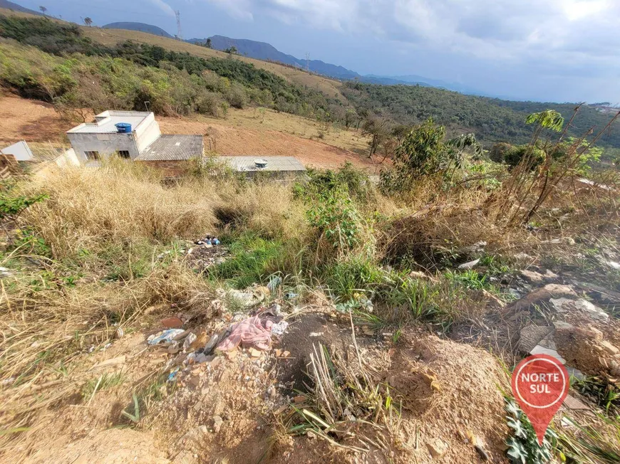 Foto 1 de Lote/Terreno à venda, 300m² em Santo Antonio, Sarzedo