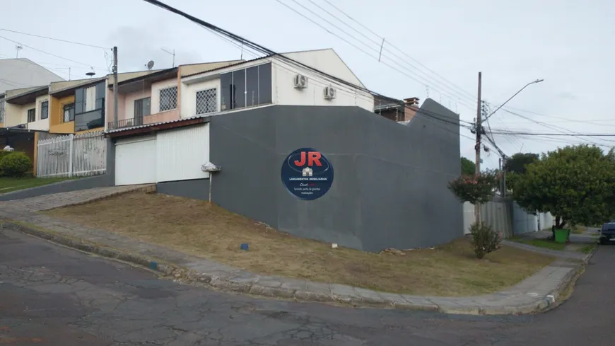 Foto 1 de Sobrado com 3 Quartos à venda, 150m² em Cajuru, Curitiba