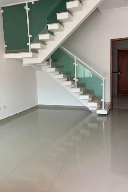 Foto 1 de Sobrado com 2 Quartos à venda, 75m² em Vila Paiva, São Paulo