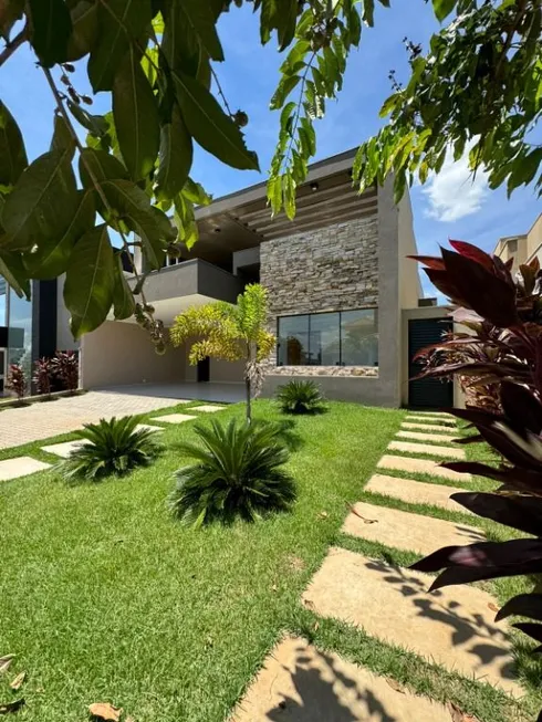 Foto 1 de Casa de Condomínio com 3 Quartos à venda, 200m² em Parque Residencial Buona Vita, São José do Rio Preto