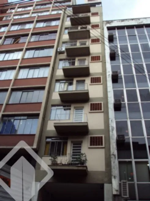 Foto 1 de Apartamento com 3 Quartos à venda, 78m² em Centro Histórico, Porto Alegre