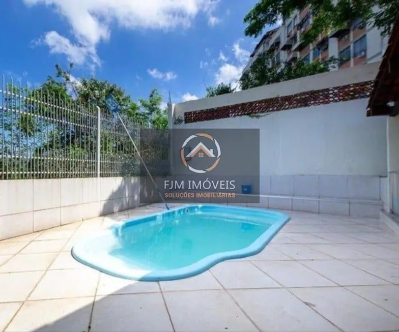 Foto 1 de Apartamento com 2 Quartos à venda, 54m² em Fátima, Niterói