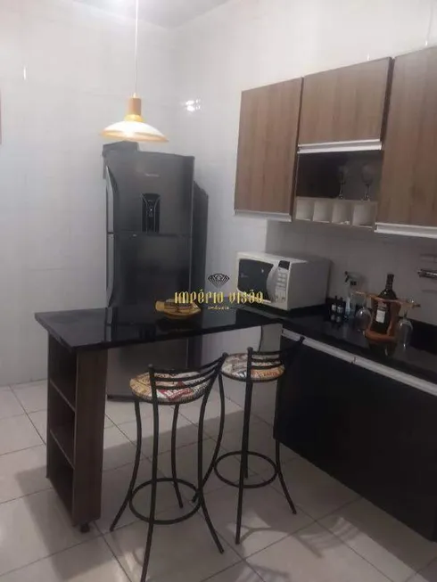 Foto 1 de Sobrado com 3 Quartos à venda, 180m² em Jardim dos Ipês, Suzano