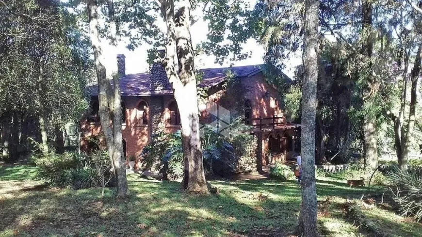 Foto 1 de Casa com 5 Quartos à venda, 700m² em Ana Rech, Caxias do Sul