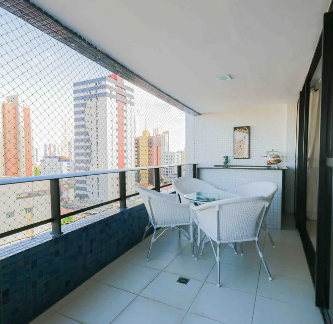Foto 1 de Apartamento com 4 Quartos à venda, 245m² em Manaíra, João Pessoa