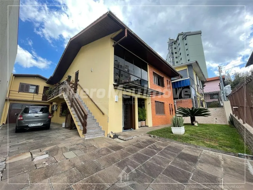 Foto 1 de Casa com 7 Quartos à venda, 460m² em Jardim América, Caxias do Sul