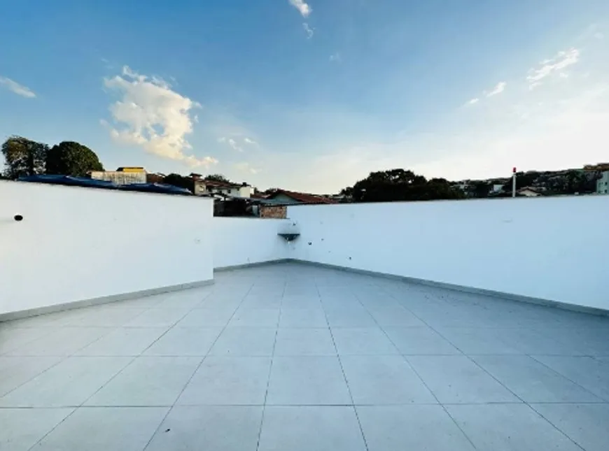 Foto 1 de Casa com 2 Quartos à venda, 100m² em Santa Cruz, Belo Horizonte