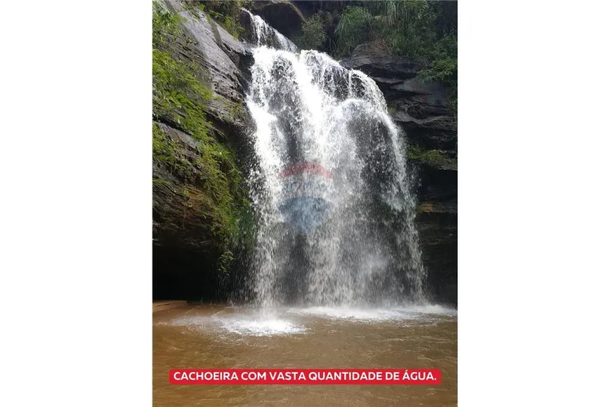 Foto 1 de Fazenda/Sítio à venda, 230m² em Varzea Santo Antonio, Bias Fortes