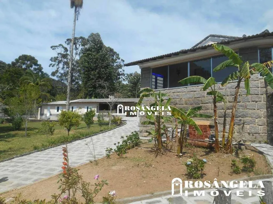 Foto 1 de Casa com 4 Quartos à venda, 354m² em Granja Guarani, Teresópolis