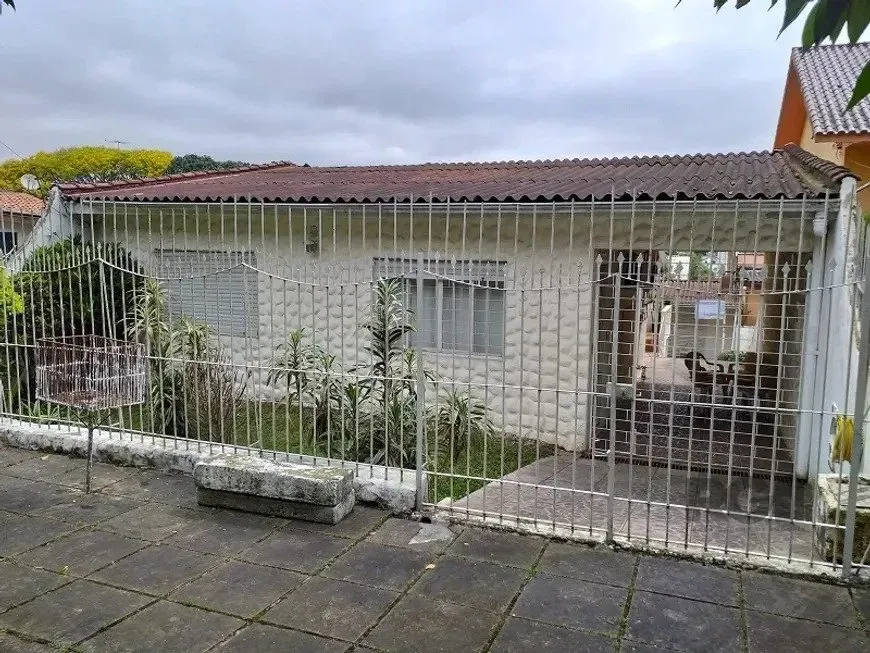 Foto 1 de Casa com 2 Quartos à venda, 163m² em Cavalhada, Porto Alegre