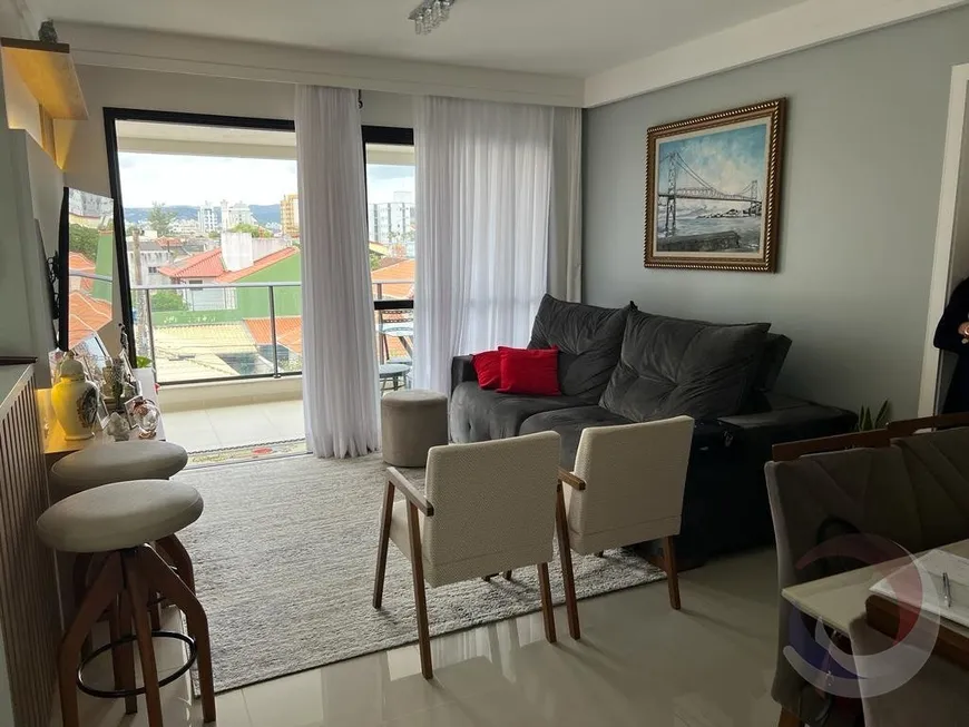 Foto 1 de Apartamento com 3 Quartos à venda, 92m² em Balneário, Florianópolis