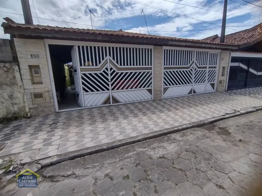 Foto 1 de Casa com 3 Quartos à venda, 72m² em Balneário Maracanã, Praia Grande