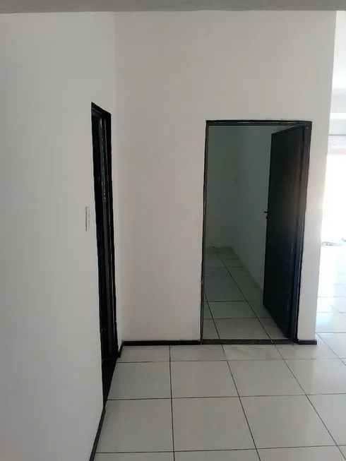 Foto 1 de Casa com 2 Quartos à venda, 65m² em Cajazeiras X, Salvador