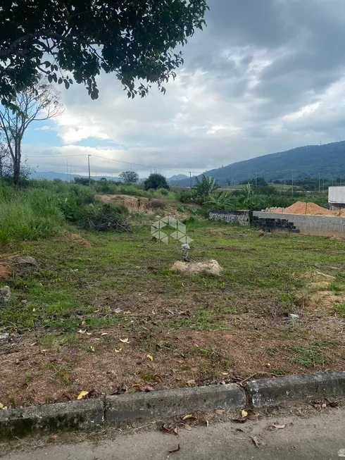 Foto 1 de Lote/Terreno à venda, 364m² em Prado de Baixo, Biguaçu