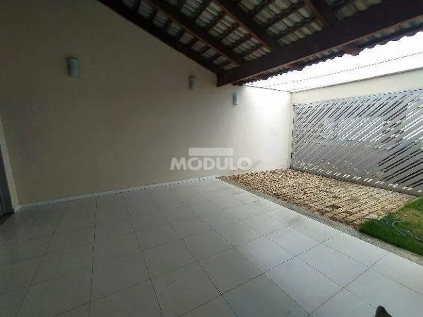 Foto 1 de Casa com 3 Quartos para alugar, 175m² em Jardim Patrícia, Uberlândia