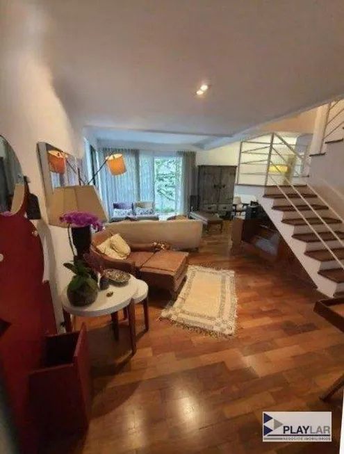 Foto 1 de Casa de Condomínio com 4 Quartos à venda, 245m² em Alto Da Boa Vista, São Paulo