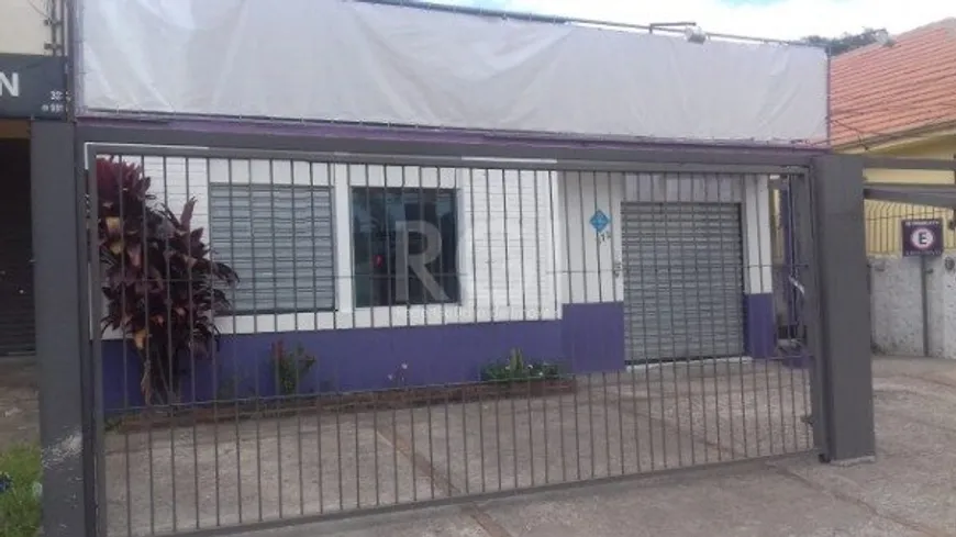 Foto 1 de Casa com 2 Quartos à venda, 220m² em Ipanema, Porto Alegre