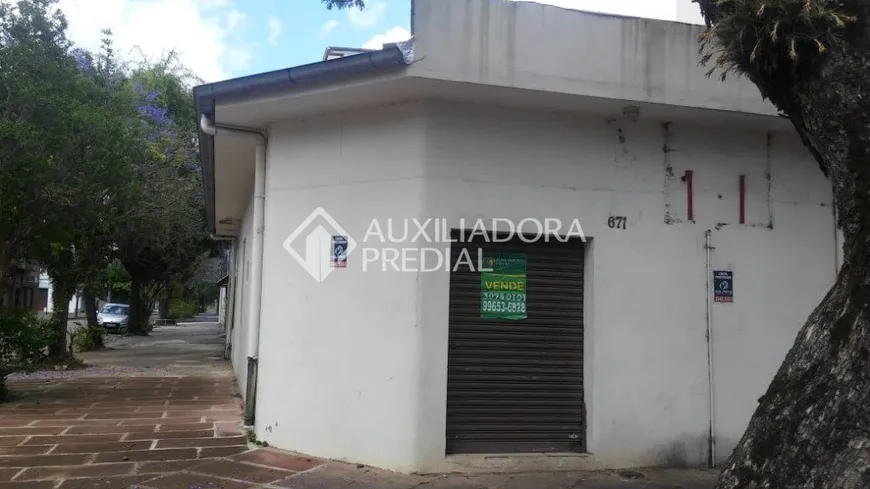 Foto 1 de Casa com 4 Quartos à venda, 120m² em Navegantes, Porto Alegre