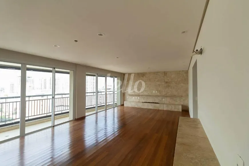 Foto 1 de Apartamento com 3 Quartos para alugar, 221m² em Perdizes, São Paulo