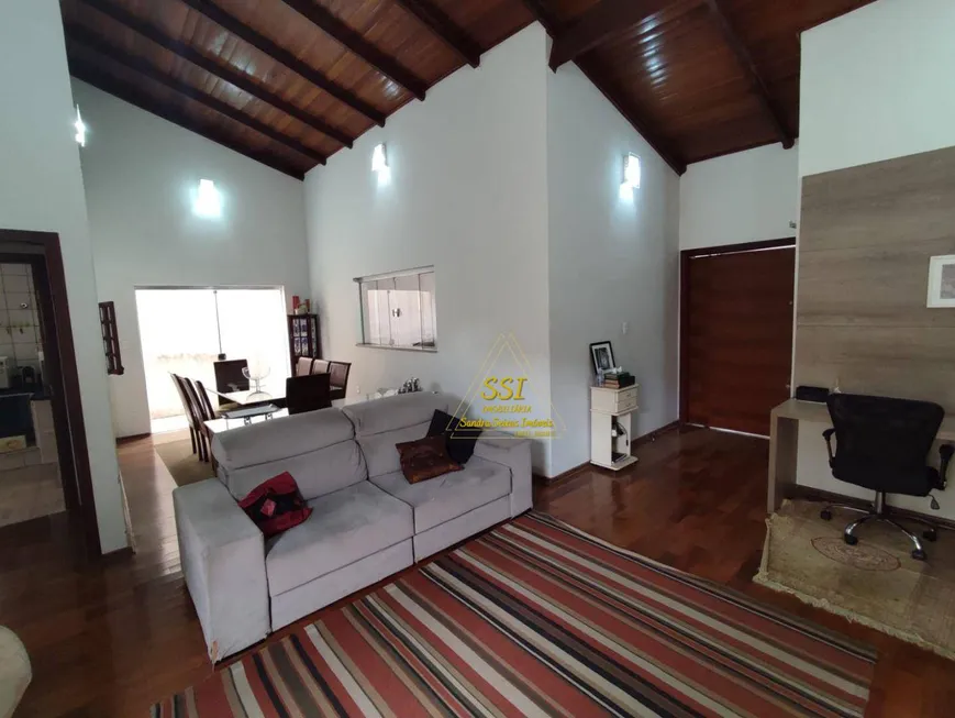 Foto 1 de Casa com 3 Quartos à venda, 230m² em Jardim Lima, Franca