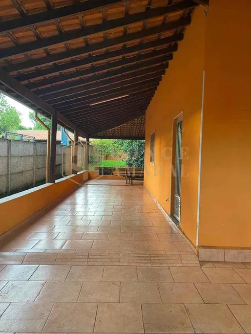 Foto 1 de Casa com 2 Quartos para alugar, 1200m² em Vale do Igapo, Bauru