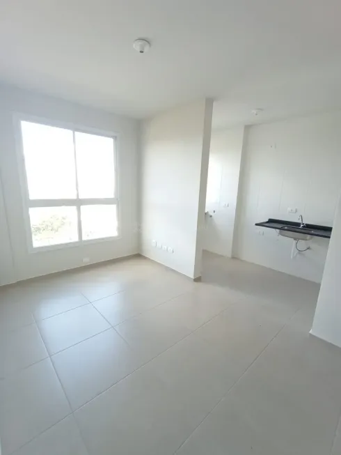 Foto 1 de Apartamento com 2 Quartos para alugar, 48m² em Zona 06, Maringá