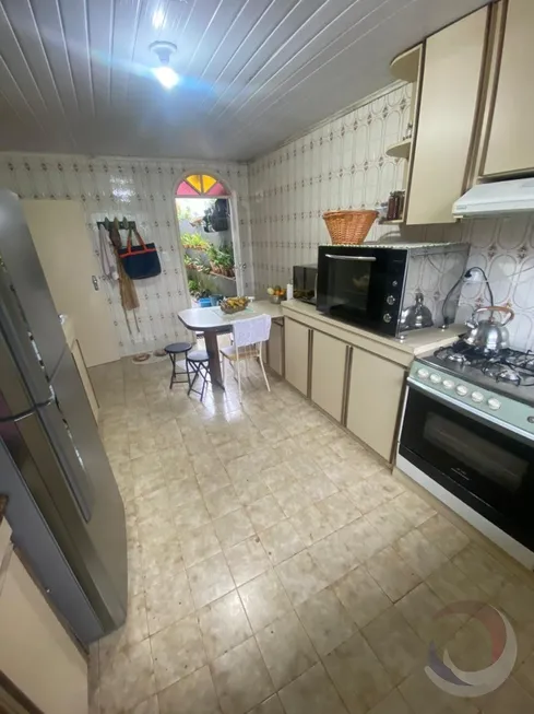 Foto 1 de Casa com 2 Quartos à venda, 156m² em Estreito, Florianópolis