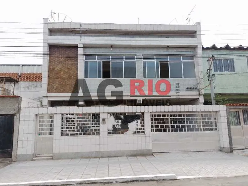 Foto 1 de Casa com 5 Quartos à venda, 209m² em Guadalupe, Rio de Janeiro