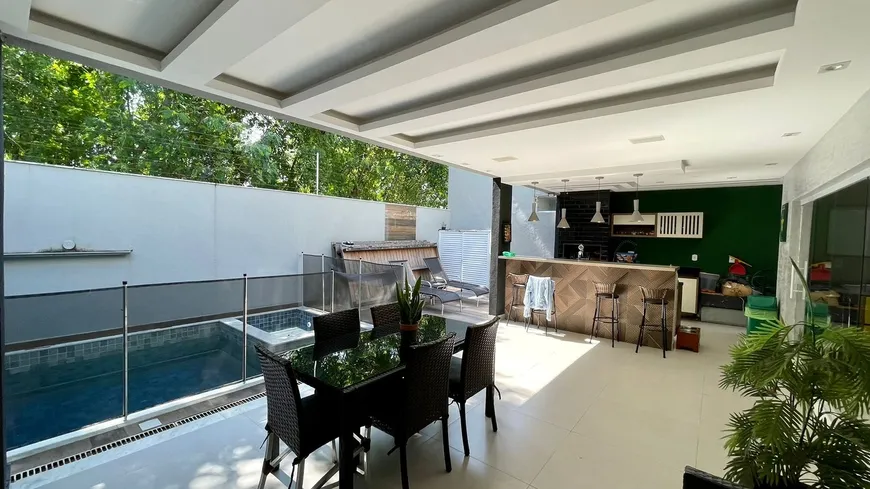 Foto 1 de Casa de Condomínio com 5 Quartos para alugar, 320m² em Recreio Dos Bandeirantes, Rio de Janeiro
