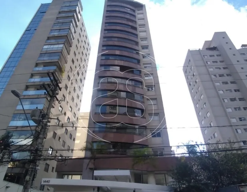 Foto 1 de Apartamento com 3 Quartos à venda, 202m² em Moema, São Paulo