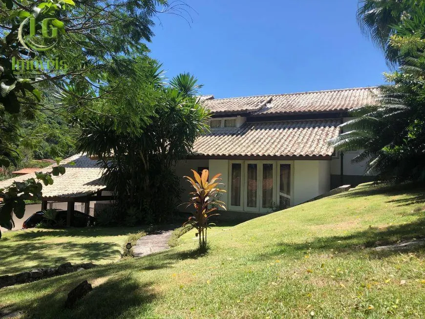 Foto 1 de Casa de Condomínio com 5 Quartos à venda, 229m² em Itaipu, Niterói