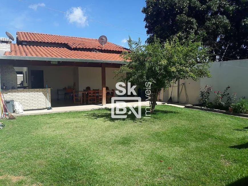 Foto 1 de Casa com 3 Quartos à venda, 165m² em Jardim das Palmeiras, Uberlândia