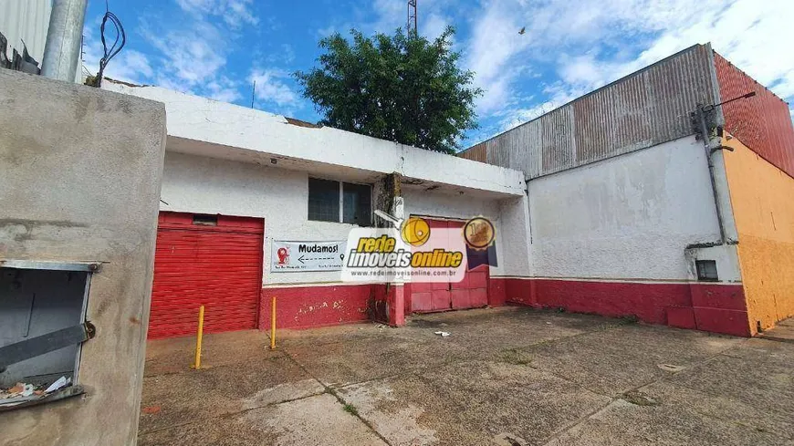 Foto 1 de Galpão/Depósito/Armazém à venda, 248m² em Parque das Americas, Uberaba