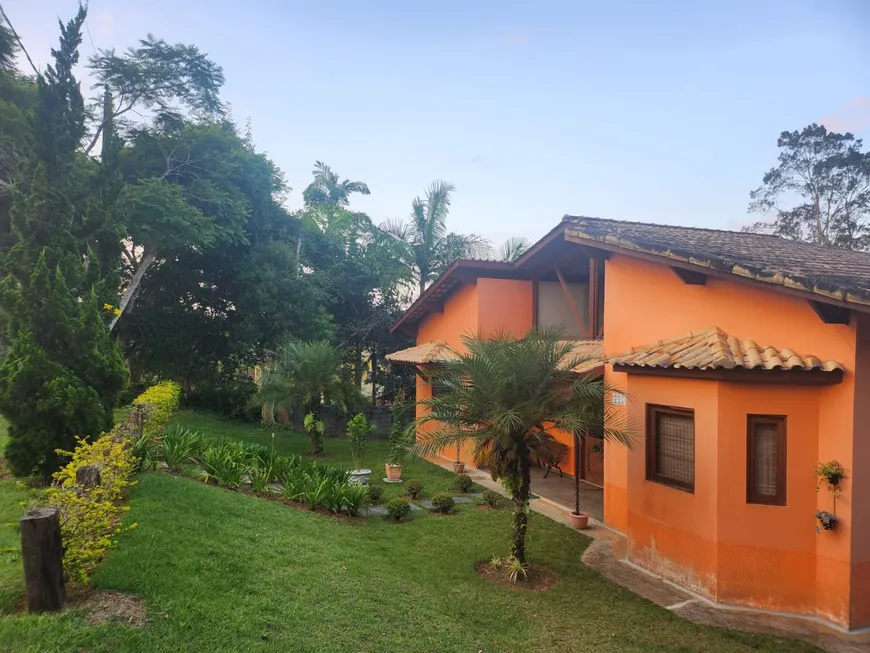 Foto 1 de Casa com 3 Quartos à venda, 180m² em Loteamento Chácara Embu Guaçu, Embu-Guaçu