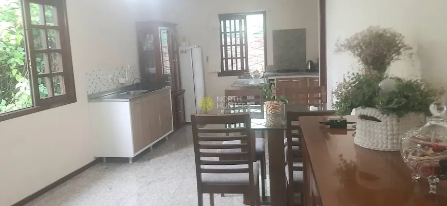 Foto 1 de Casa com 3 Quartos à venda, 350m² em Floresta, Joinville