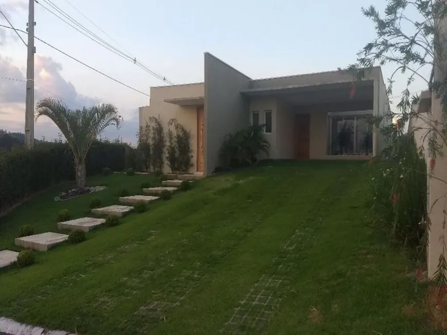 Foto 1 de Casa com 3 Quartos à venda, 300m² em Condominio Jardim Flamboyan, Bragança Paulista