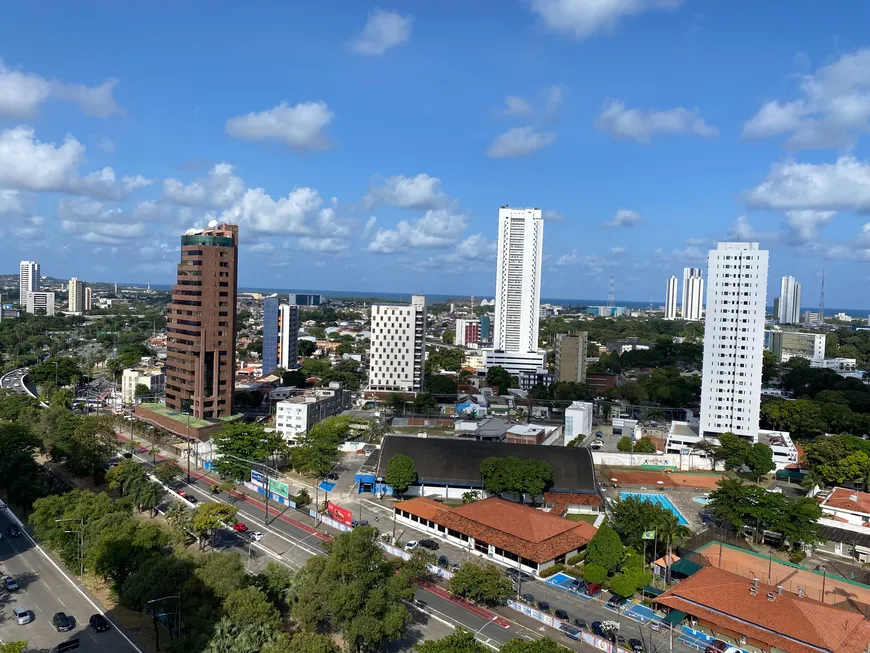 Foto 1 de Apartamento com 5 Quartos à venda, 370m² em Espinheiro, Recife