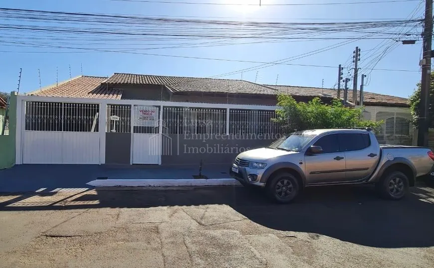 Foto 1 de Casa com 3 Quartos à venda, 230m² em Coophasul, Campo Grande