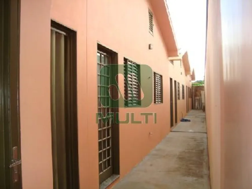 Foto 1 de Casa com 2 Quartos à venda, 70m² em Custódio Pereira, Uberlândia