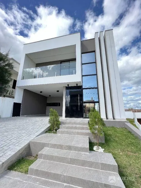 Foto 1 de Casa de Condomínio com 4 Quartos à venda, 186m² em Malvinas, Campina Grande