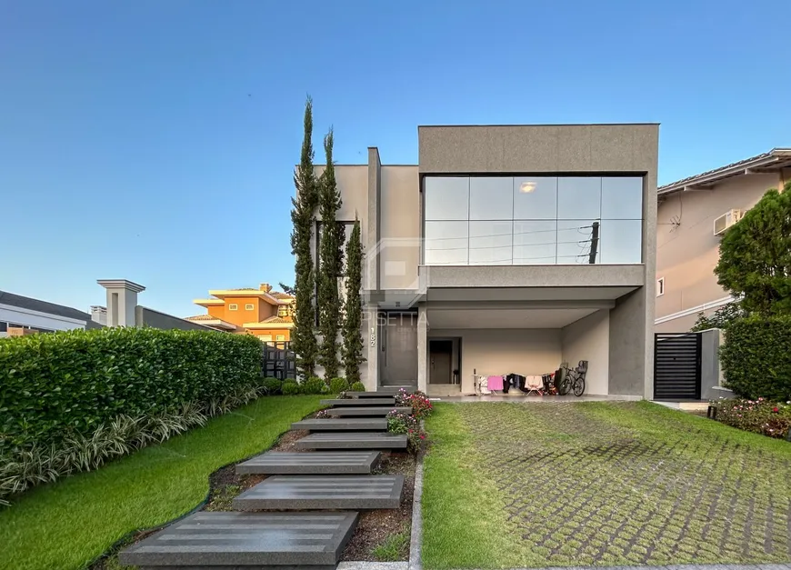 Foto 1 de Casa de Condomínio com 3 Quartos à venda, 360m² em Itoupava Central, Blumenau