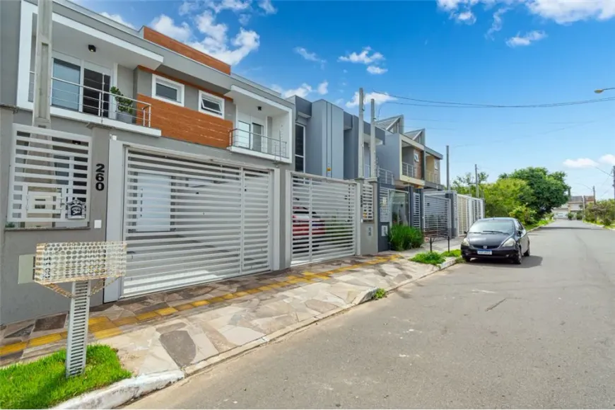 Foto 1 de Sobrado com 3 Quartos à venda, 120m² em Estância Velha, Canoas