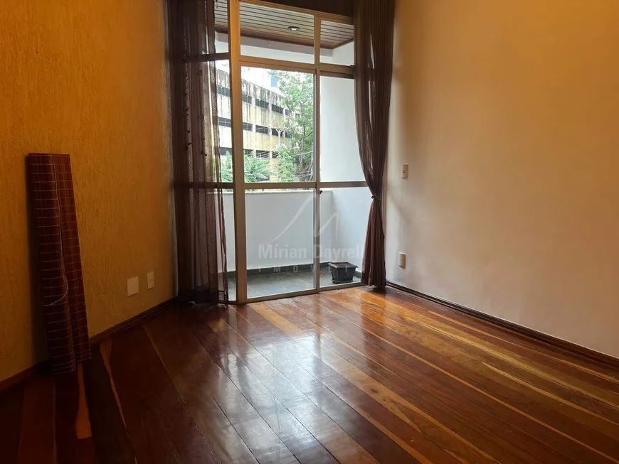 Foto 1 de Apartamento com 2 Quartos à venda, 75m² em Santo Antônio, Belo Horizonte