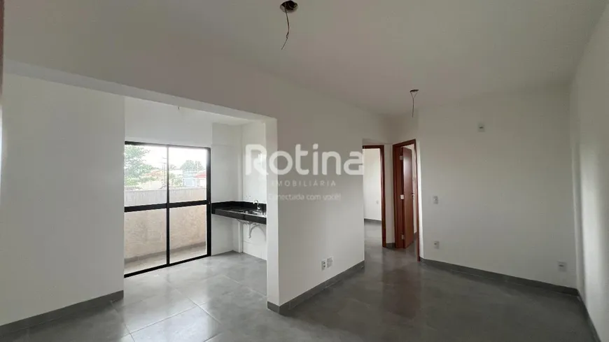 Foto 1 de Apartamento com 2 Quartos à venda, 55m² em Segismundo Pereira, Uberlândia